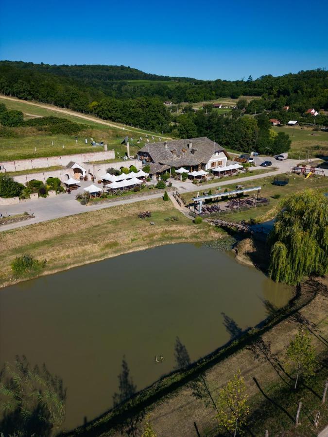 Bodri Pinceszet Hotel Szekszárd Exterior foto